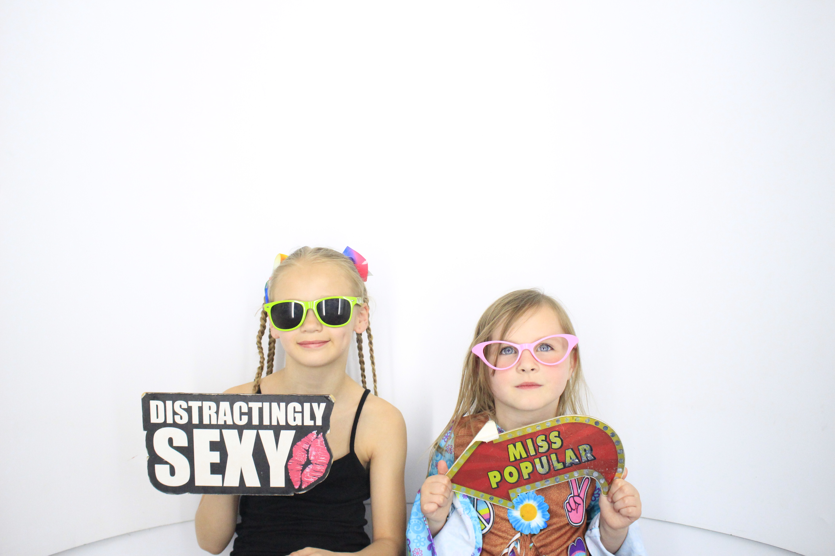 Jodie’s 40th Birthday | View more photos from the event at gallery.myphotoboothexperience.co.uk/u/MyPhotoBoothExperienceLtd/Jodie’s-40th-Birthday
